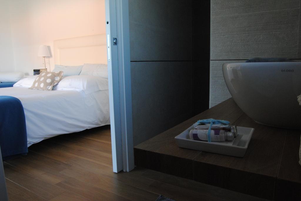B&B La Gatta Sul Tetto Borgo san Donato  Exteriér fotografie