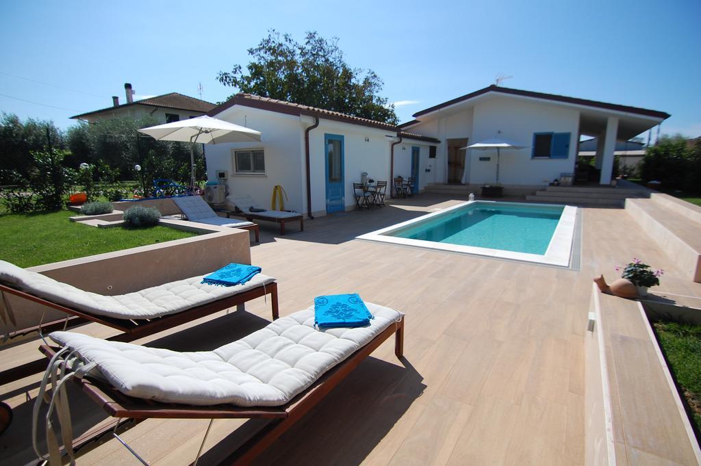 B&B La Gatta Sul Tetto Borgo san Donato  Exteriér fotografie